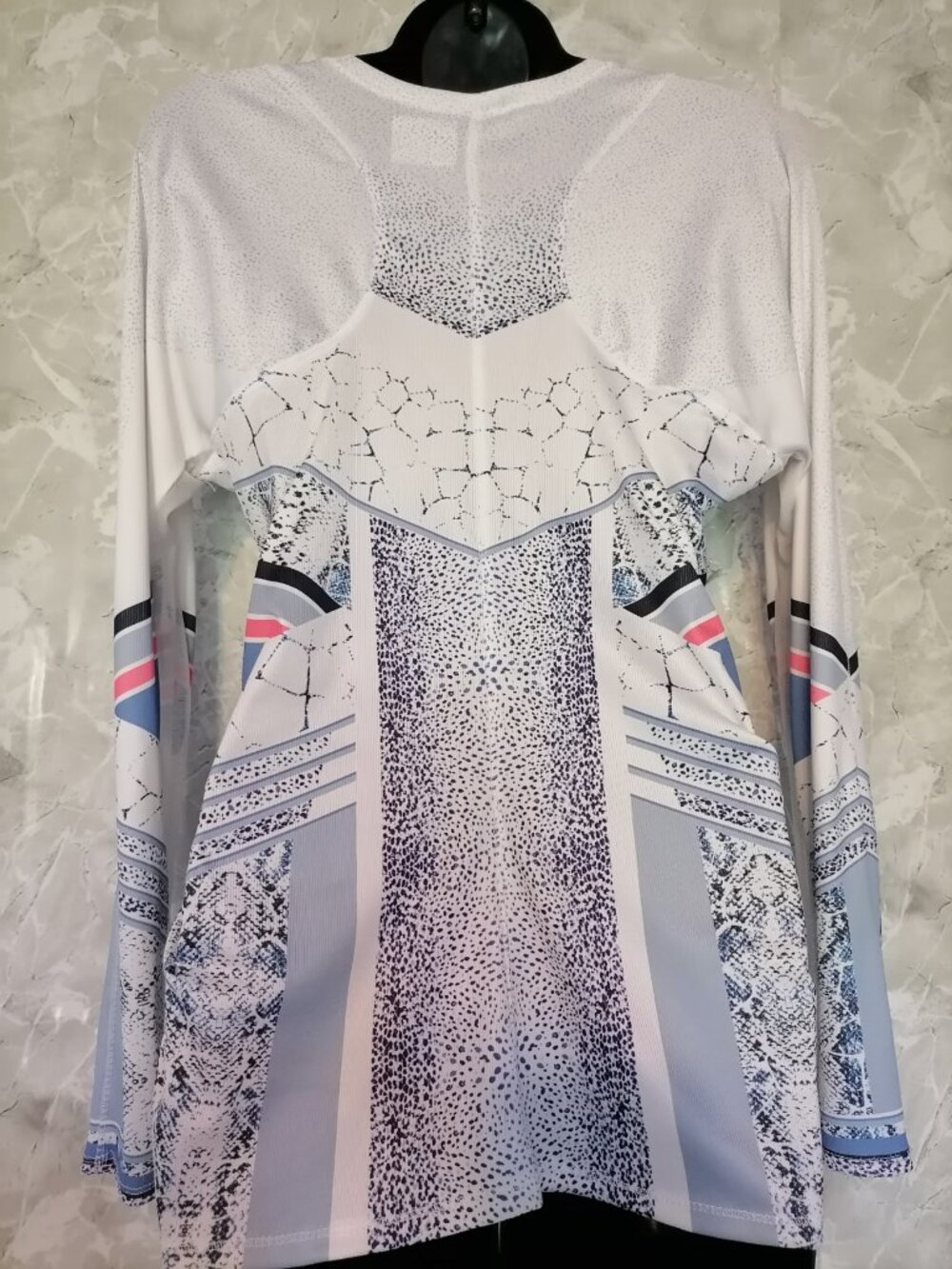 Lucky in Love Long Sleeve Tennis Top Large VAPORTEX Moisture Wicking - Picture 2 of 12